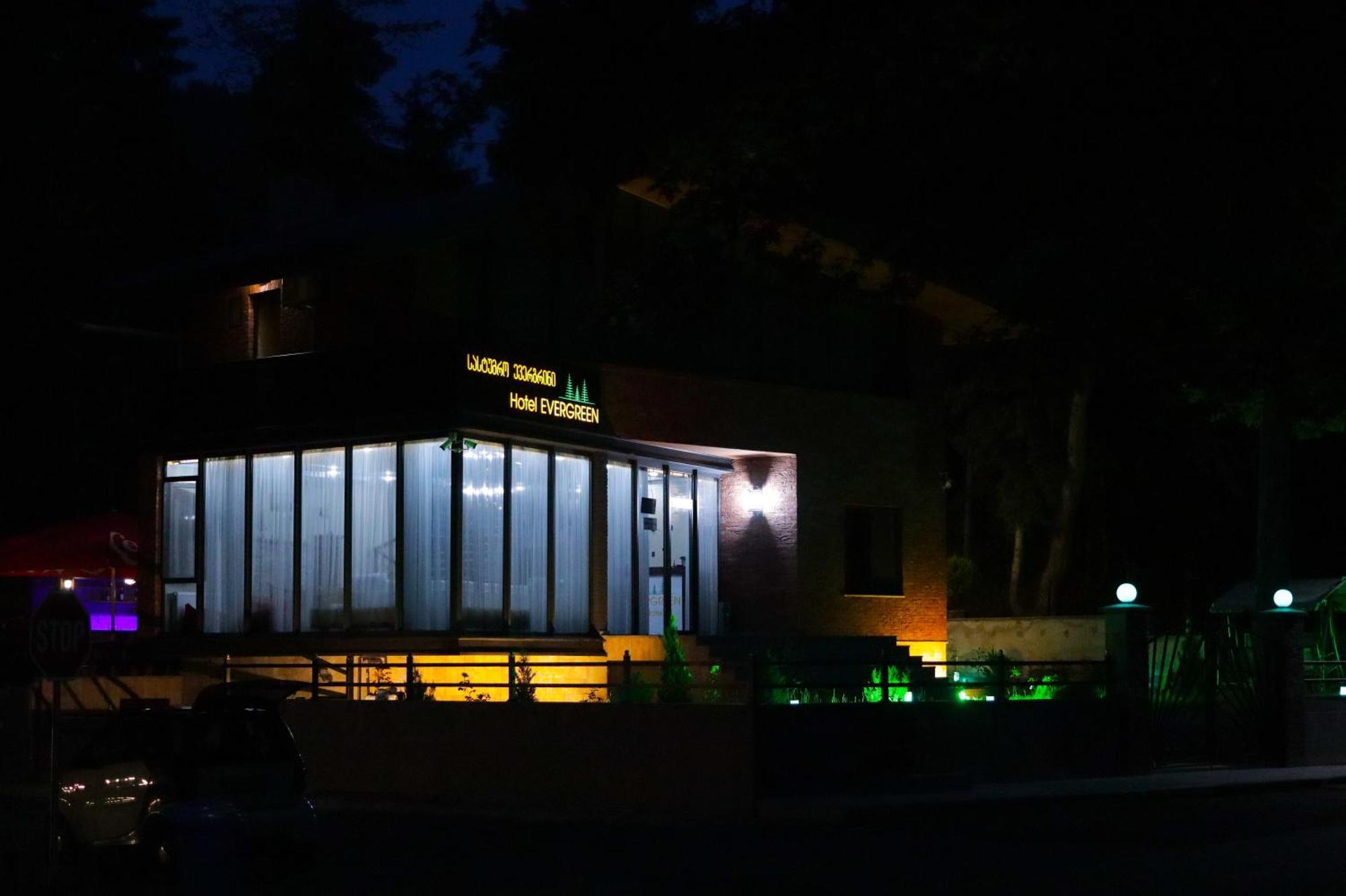 Hotel Evergreen Боржомі Екстер'єр фото
